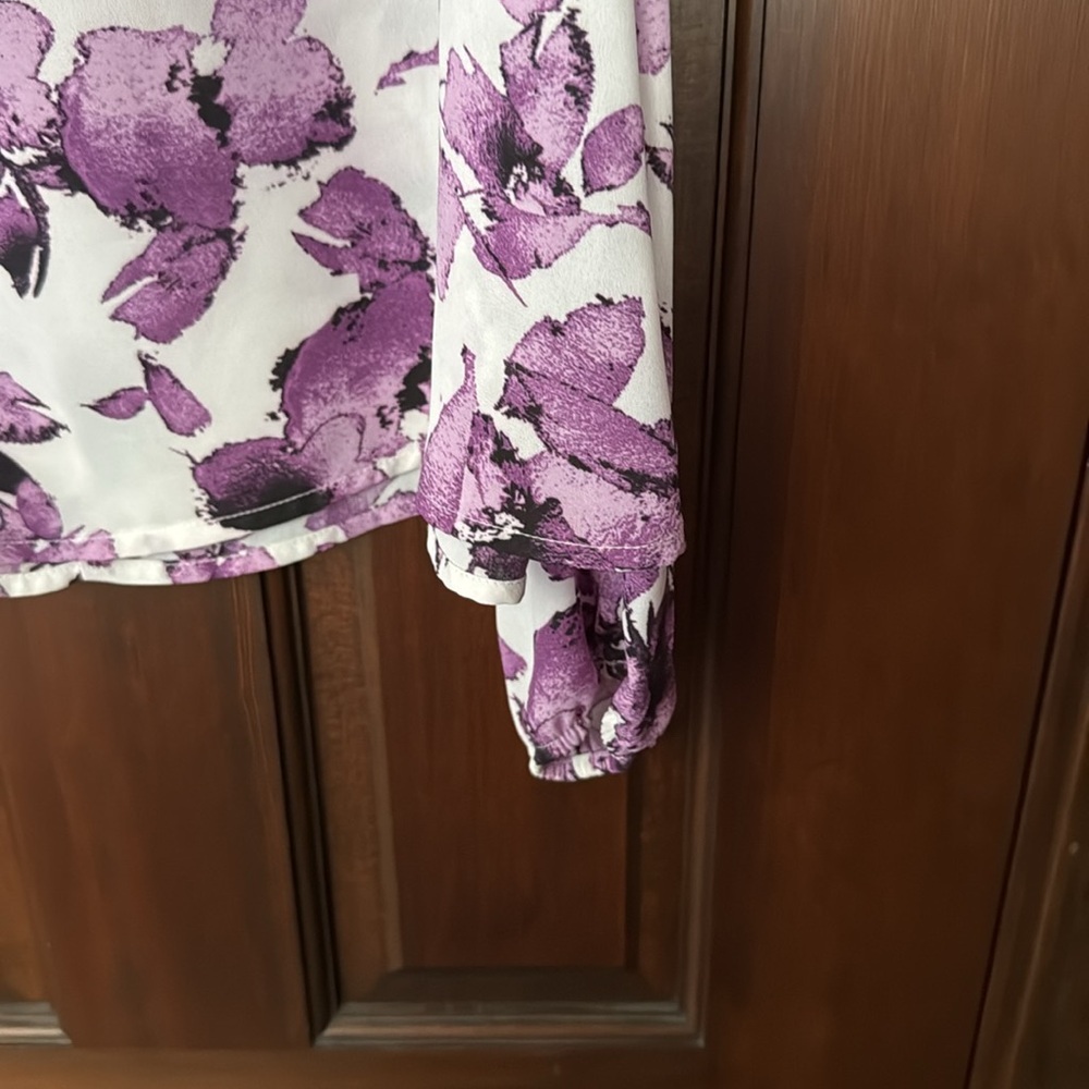 Charming Charlie Long Sleeve Cold Shoulder Top - Picture 5 of 9